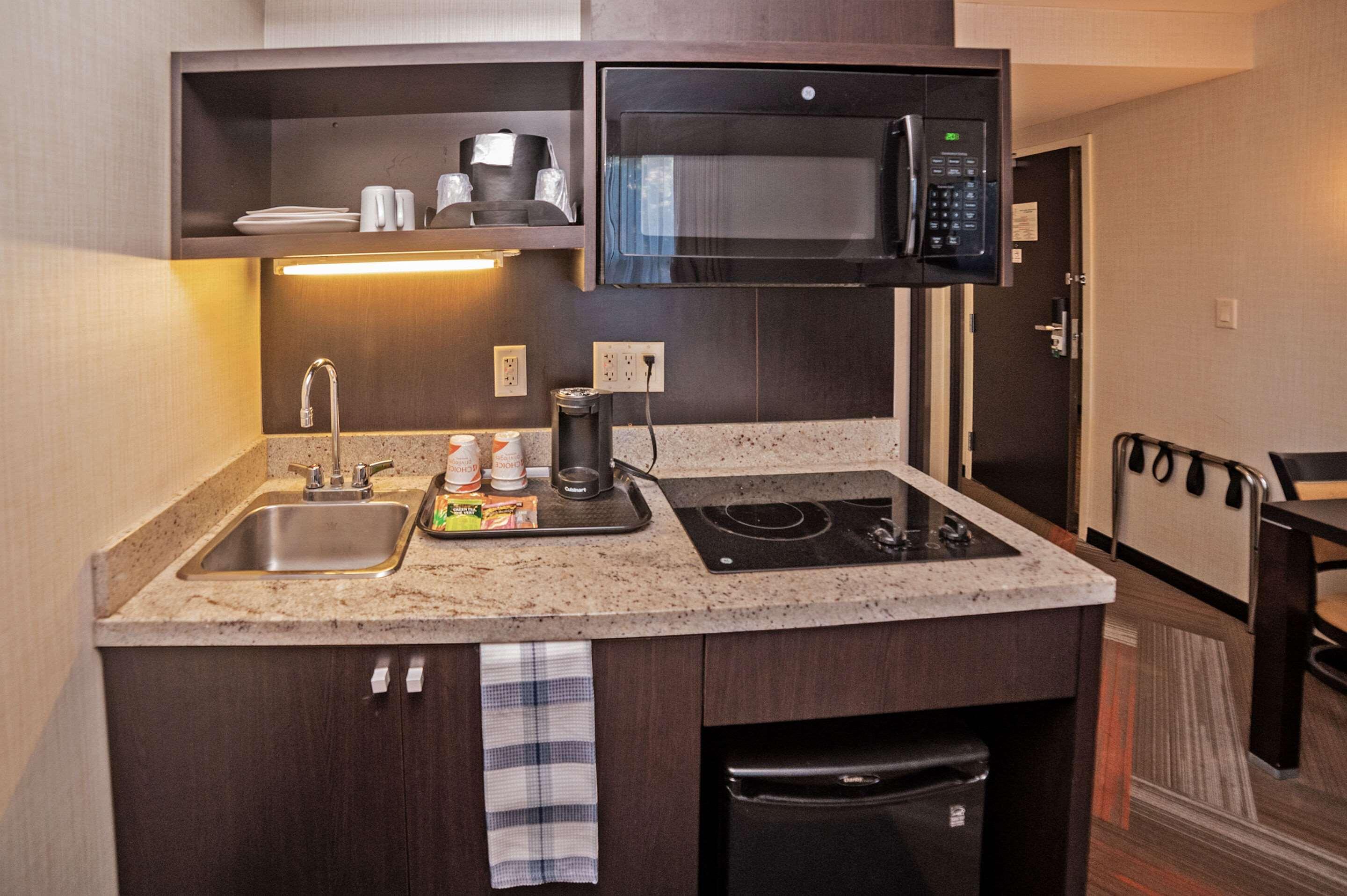 ברלינגטון Quality Hotel מראה חיצוני תמונה